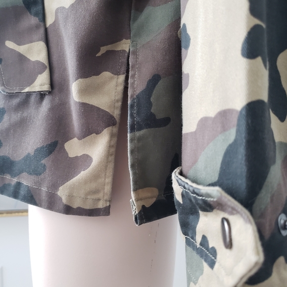 Hip and Bone | Pull-over Camo Hoodie Jacket - Anorak - Picture 13 of 16